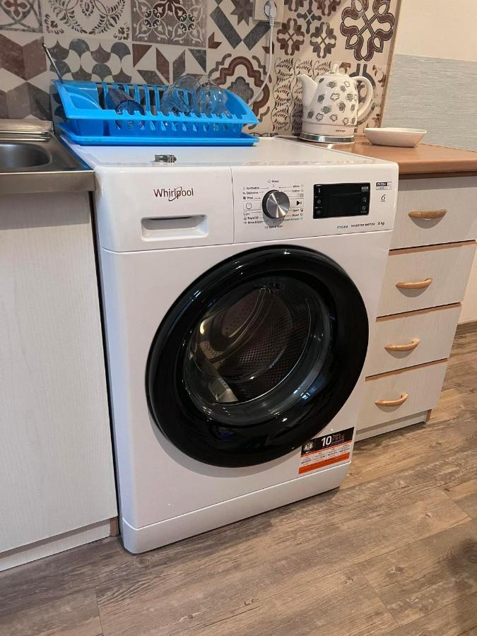 Free Parking, Downtown Apartment Near New York Cafe بودابست المظهر الخارجي الصورة