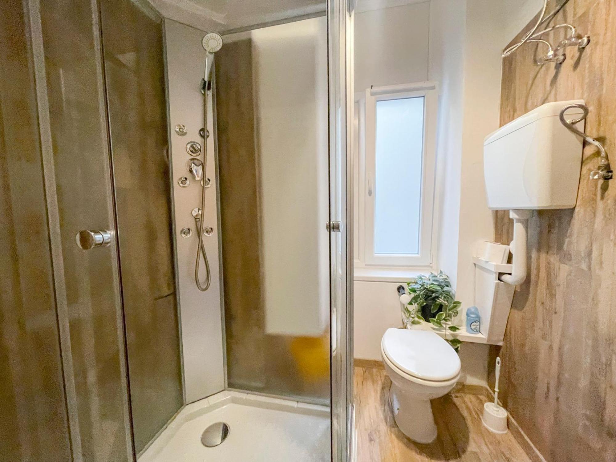 Free Parking, Downtown Apartment Near New York Cafe بودابست المظهر الخارجي الصورة